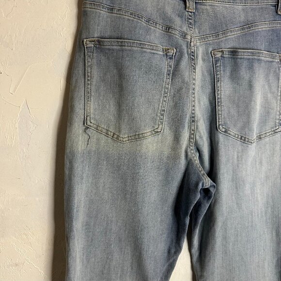 We the Free Extreme Flared Bell Button Fly Jeans Womens 30 Light Wash - Picture 9 of 15